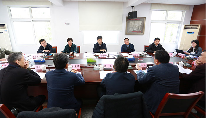 曲福田调研南京镇江社科工作