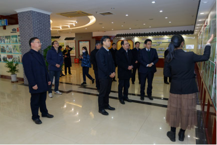 曲福田率省社科联调研组赴南京师范大学调研