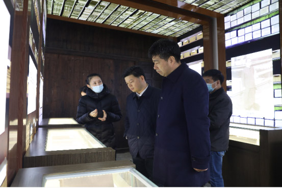 曲福田赴无锡市调研社科工作