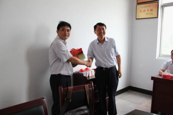 省社科联携手南京农业大学赴灌南开展“三解三促”活动剪影