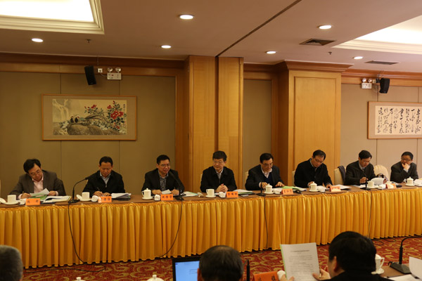 省社科联召开江苏新型智库建设座谈会暨省社科基金重大项目开题论证会
