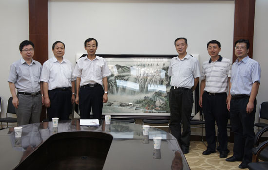 南京市社科联党组全体成员集体拜访省社科联