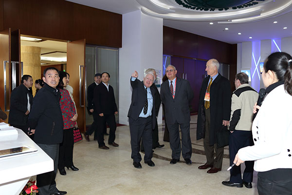 江苏决策咨询国际智库高层专家研讨会在宁召开