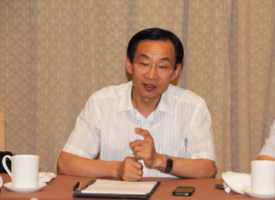 山东省社科联党组书记杨瑛一行来我会考察调研