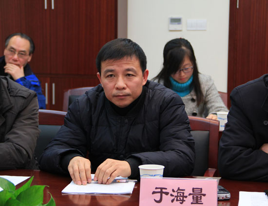 江苏省社科理论界座谈学习王强同志先进事迹