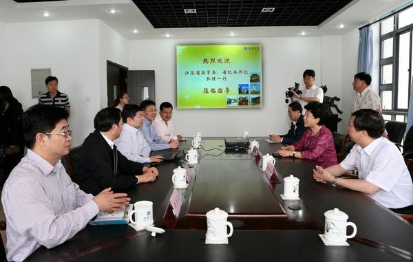 弘强书记视察“江苏党风廉政建设创新研究基地”